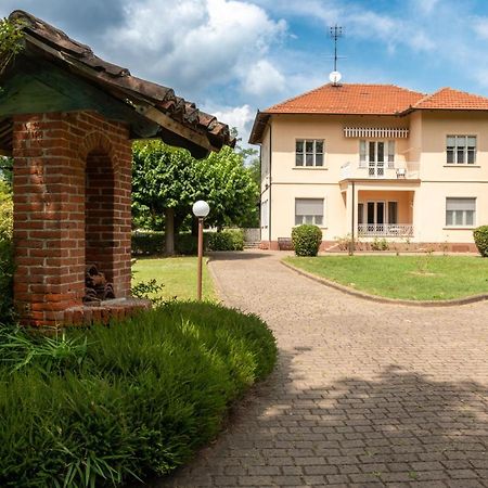Maison Cecile Appartamento In Villa. Host Marianna Agliè Eksteriør bilde