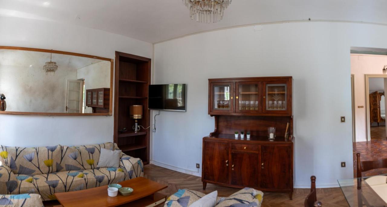 Maison Cecile Appartamento In Villa. Host Marianna Agliè Eksteriør bilde